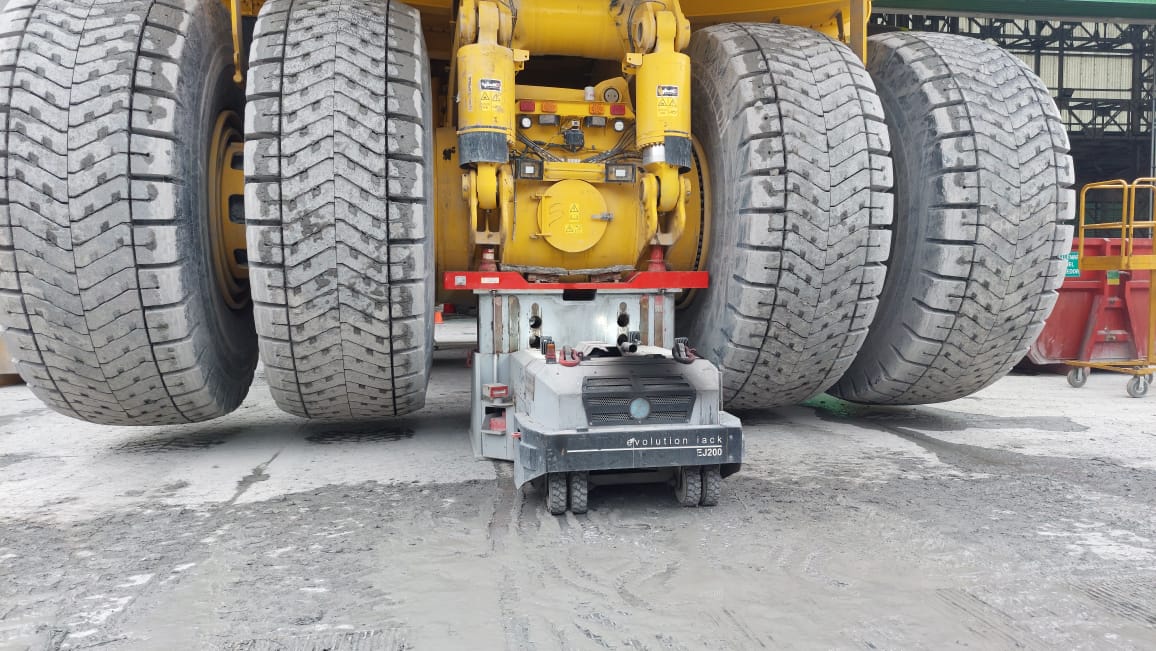 Featured image for “Safer Lifting, Smarter Economics: The EJ200 Evolution Jack for Ultra-Class Mining Haul Trucks”